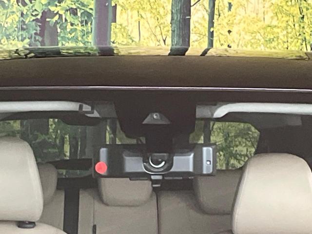 キックス Ｘ　ツートーンインテリアエディション　プロパイロット　衝突軽減装置　禁煙車　１０インチナビ　全周囲カメラ　ＥＴＣ　Ｂｌｕｅｔｏｏｔｈ　フルセグ　スマートキー　シートヒーター　デジタルインナーミラー　ＬＥＤヘッドライト　ＬＥＤフォグランプ（21枚目）