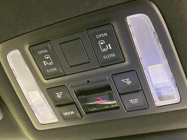 ヴォクシー Ｓ－Ｚ　両側電動ドア　後席モニター　バックカメラ　衝突被害軽減システム　レーダークルーズ　禁煙車　シートヒーター　ドラレコ　コーナーセンサー　スマートキー　ＬＥＤヘッド　ＥＴＣ２．０（4枚目）