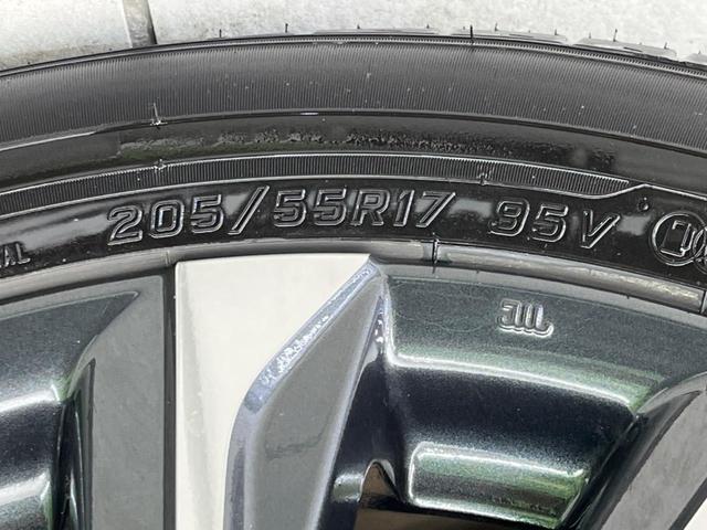 ヴォクシー Ｓ－Ｚ　両側電動ドア　後席モニター　バックカメラ　衝突被害軽減システム　レーダークルーズ　禁煙車　シートヒーター　ドラレコ　コーナーセンサー　スマートキー　ＬＥＤヘッド　ＥＴＣ２．０（24枚目）