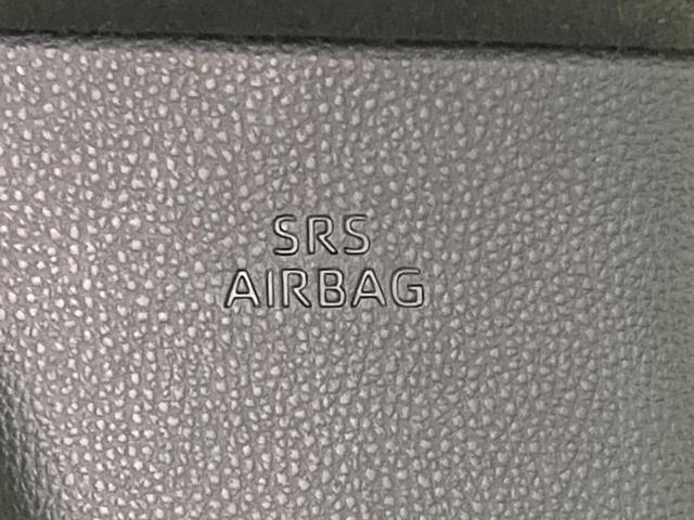 ヴォクシー Ｓ－Ｚ　両側電動ドア　後席モニター　バックカメラ　衝突被害軽減システム　レーダークルーズ　禁煙車　シートヒーター　ドラレコ　コーナーセンサー　スマートキー　ＬＥＤヘッド　ＥＴＣ２．０（44枚目）