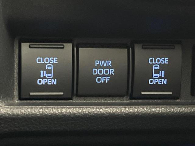 �y�����X���C�h�h�A�z���ԏ�ŗׂ̎ԂƂ̊Ԋu���������ɂ������A�X���C�h�h�A�Ȃ���S�I�h�A�I�[�v������������炸�A�J�������L���̂ŏ��~�肪�Ƃ��Ă��ȒP�ł��B�傫�ȉו��̏o���������Ȃ���\��