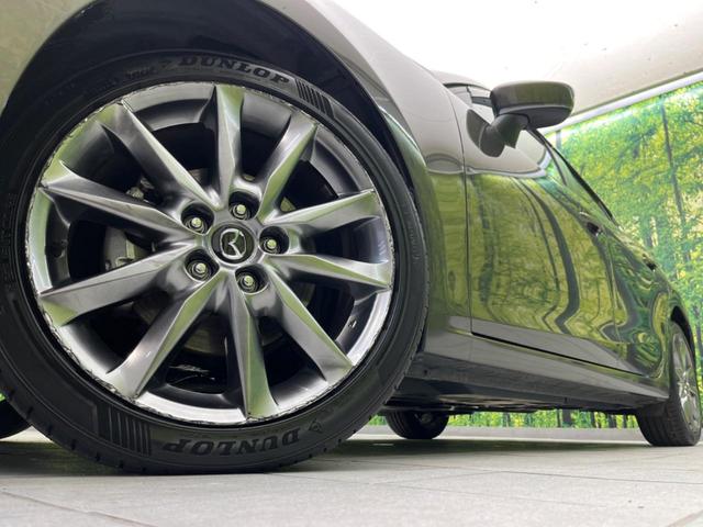 �y�����P�V�C���`�A���~�z�C�[���z�O�ςɃ}�b�`���������A���~�z�C�[���𑕒����Ă���܂��B�e��ЊO�A���~�z�C�[����A�X�^�b�h���X�^�C�����戵�����Ă���܂��B���񂲑��k����������