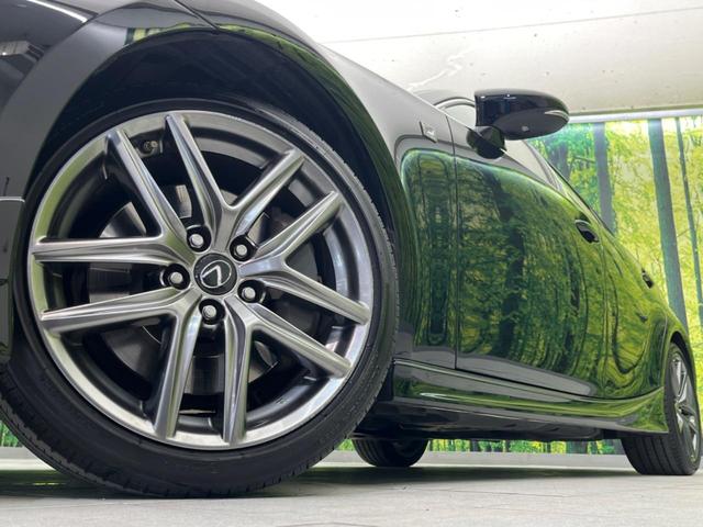 �y�����P�W�C���`�A���~�z�C�[���z�O�ςɃ}�b�`���������A���~�z�C�[���𑕒����Ă���܂��B�e��ЊO�A���~�z�C�[����A�X�^�b�h���X�^�C�����戵�����Ă���܂��B���񂲑��k����������