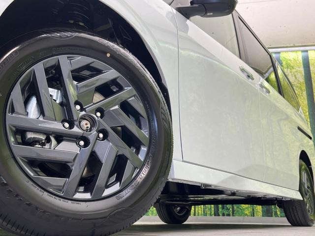 �y�����P�U�C���`�A���~�z�C�[���z�O�ςɃ}�b�`���������A���~�z�C�[���𑕒����Ă���܂��B�e��ЊO�A���~�z�C�[����A�X�^�b�h���X�^�C�����戵�����Ă���܂��B���񂲑��k����������