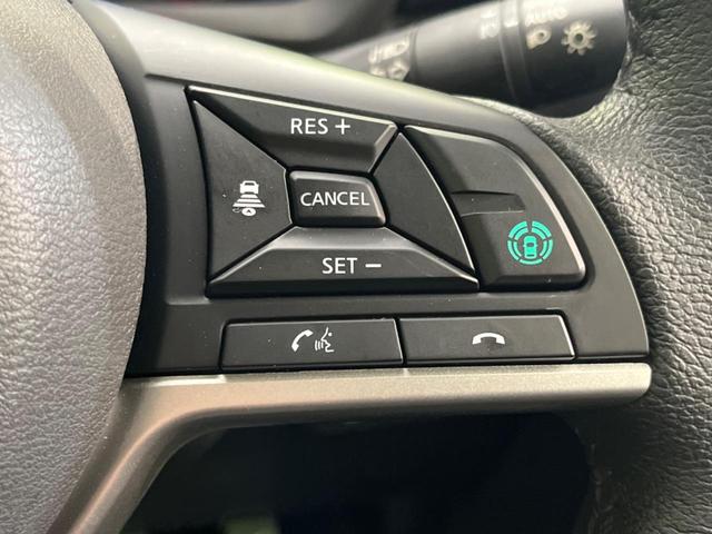 �y���[�_�[�N���[�Y�R���g���[���z�������H�ł̒��������s���y�ɁI�I�����ő��x��ۂN���[�Y�R���g���[�����A�Փˌy���V�X�e���ƘA�g���A�O���̎ԗ������m���ĎԊԂ�ۂ悤�ɑ��x���߂��Ă���܂��I�I