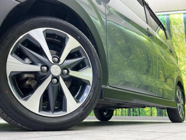 �y�����P�T�C���`�A���~�z�C�[���z�O�ςɃ}�b�`���������A���~�z�C�[���𑕒����Ă���܂��B�e��ЊO�A���~�z�C�[����A�X�^�b�h���X�^�C�����戵�����Ă���܂��B���񂲑��k����������