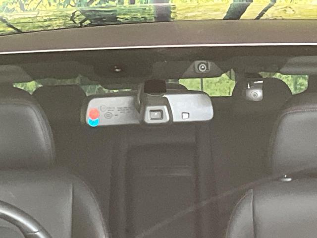 �y�C���e���W�F���g�G�}�[�W�F���V�[�u���[�L�z�t�����g�J�����őO���̎ԗ�����s�҂����m�B�Փ˂������Ȏ��͏Փ˔�Q�y���u���[�L���쓮�A�Փˉ�����T�|�[�g�B�����S�Ƀh���C�u�����y���݂��������܂��B