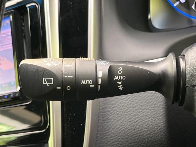 プレミアム　ＳＤナビ　バックカメラ　衝突被害軽減　レーダークルーズ　禁煙車　ハーフレザーシート　パワーシート　ドラレコ　スマートキー　ＬＥＤヘッド　ＥＴＣ　純正１８インチアルミ　オートハイビーム（画像31）