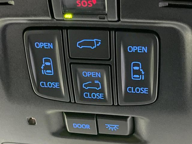 ２．５Ｓ　Ｃパッケージ　サンルーフ　両側電動ドア　フリップダウンモニター　ディスプレイオーディオ　バックカメラ　禁煙車　衝突被害軽減システム　レーダークルーズ　電動リアゲート　前席シートエアコン（画像4）