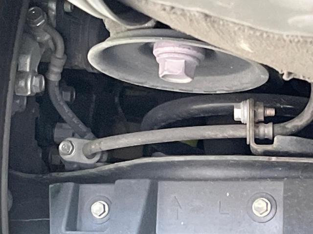 ２．５Ｓ　Ｃパッケージ　サンルーフ　両側電動ドア　フリップダウンモニター　ディスプレイオーディオ　バックカメラ　禁煙車　衝突被害軽減システム　レーダークルーズ　電動リアゲート　前席シートエアコン（画像22）