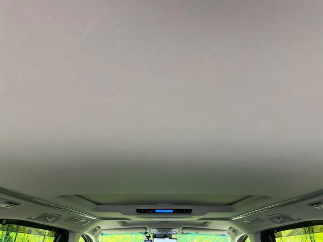 ２．５Ｓ　Ｃパッケージ　サンルーフ　両側電動ドア　フリップダウンモニター　ディスプレイオーディオ　バックカメラ　禁煙車　衝突被害軽減システム　レーダークルーズ　電動リアゲート　前席シートエアコン（画像26）