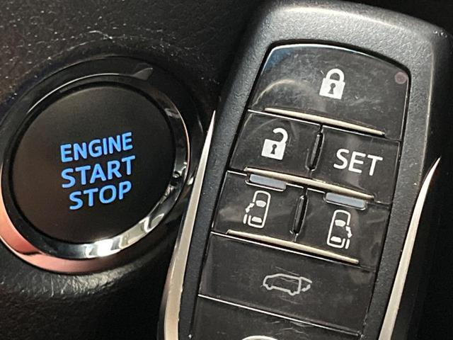 ２．５Ｓ　Ｃパッケージ　サンルーフ　両側電動ドア　フリップダウンモニター　ディスプレイオーディオ　バックカメラ　禁煙車　衝突被害軽減システム　レーダークルーズ　電動リアゲート　前席シートエアコン（画像51）