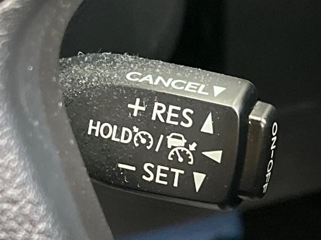 ２．５Ｓ　Ｃパッケージ　サンルーフ　両側電動ドア　フリップダウンモニター　ディスプレイオーディオ　バックカメラ　禁煙車　衝突被害軽減システム　レーダークルーズ　電動リアゲート　前席シートエアコン（画像61）