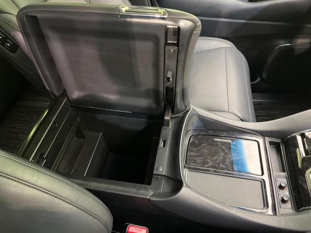 ２．５Ｓ　Ｃパッケージ　サンルーフ　両側電動ドア　フリップダウンモニター　ディスプレイオーディオ　バックカメラ　禁煙車　衝突被害軽減システム　レーダークルーズ　電動リアゲート　前席シートエアコン（画像70）