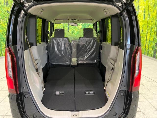 ベースグレード　届出済未使用車　電動スライドドア　バックカメラ　衝突被害軽減システム　コーナーセンサー　スマートキー　ＬＥＤヘッド　オートハイビーム　車線逸脱警報　オートライト　オートエアコン（画像28）