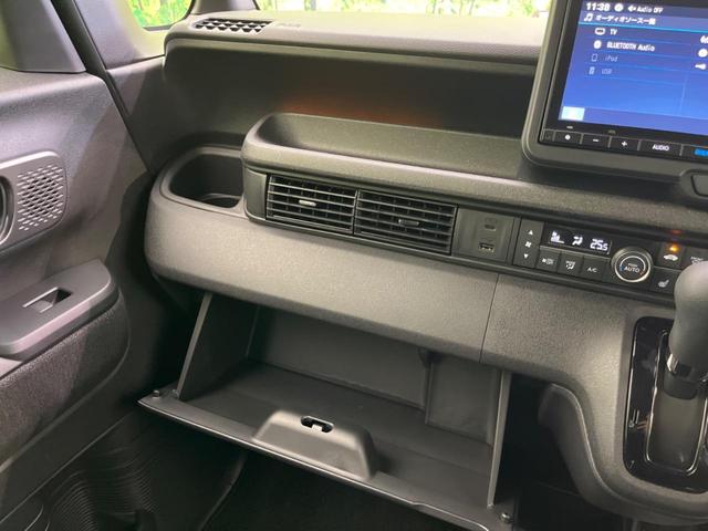 ベースグレード　電動ドア　純正ナビ　バックカメラ　衝突軽減システム　シートヒーター　禁煙車　コーナーセンサー　スマートキー　ＬＥＤヘッド　純正１４インチアルミ　オートハイビーム　車線逸脱警報　オートライト（画像57）