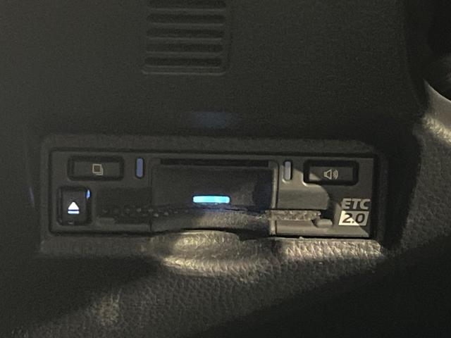 Ｓ－Ｚ　１３．２インチ後席モニター　両側電動スライド　衝突軽減装置　禁煙車　純正１０．５インチナビ　ＥＴＣ２．０　Ｂｌｕｅｔｏｏｔｈ　フルセグ　前席中列シートヒーター　ハーフレザーシート　パワーバックドア（画像7）