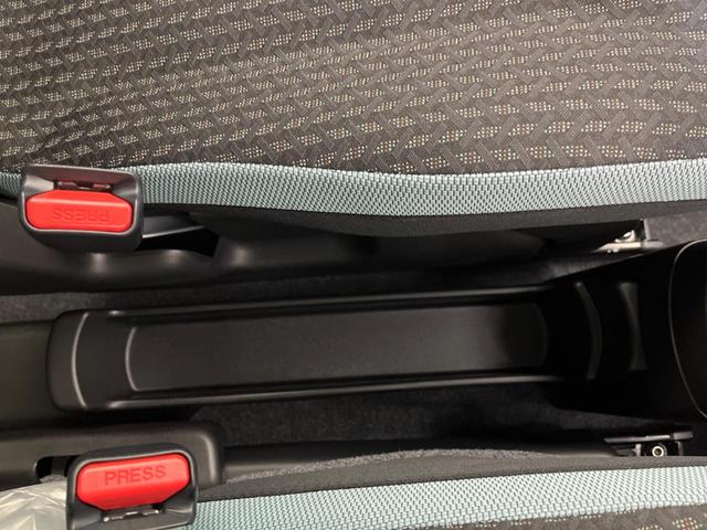 ハイブリッドＧ　届出済未使用車　衝突軽減装置　レーダークルーズコントロール　スマートキー　シートヒーター　ＬＥＤヘッドライト　レーンアシスト　コーナーセンサー　オートマチックハイビーム　ステアリングスイッチ（画像53）