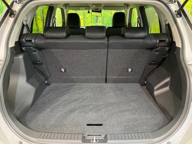 プレミアムＧ　ＨＥＶ　衝突軽減装置　禁煙車　９インチディスプレイオーディオ　全周囲カメラ　レーダークルーズコントロール　ＬＥＤヘッドライト　シートヒーター　スマートキー　コーナーセンサー　ステアリングスイッチ（画像10）