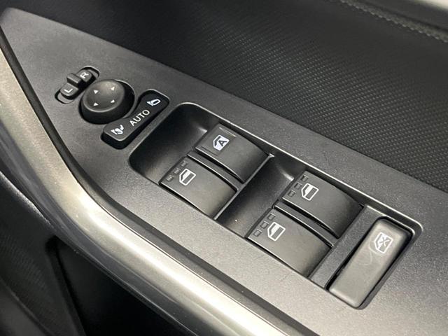 プレミアムＧ　ＨＥＶ　衝突軽減装置　禁煙車　９インチディスプレイオーディオ　全周囲カメラ　レーダークルーズコントロール　ＬＥＤヘッドライト　シートヒーター　スマートキー　コーナーセンサー　ステアリングスイッチ（画像41）