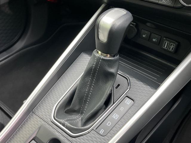 プレミアムＧ　ＨＥＶ　衝突軽減装置　禁煙車　９インチディスプレイオーディオ　全周囲カメラ　レーダークルーズコントロール　ＬＥＤヘッドライト　シートヒーター　スマートキー　コーナーセンサー　ステアリングスイッチ（画像54）