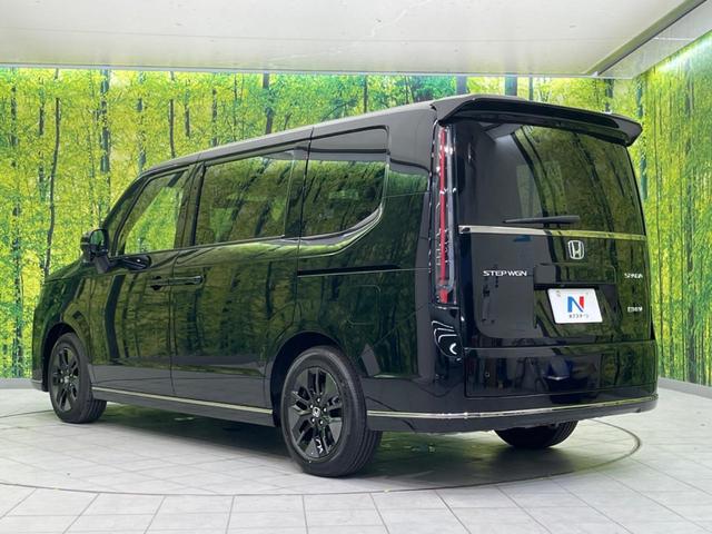 ｅ：ＨＥＶスパーダ　登録済未使用車　両側電動ドア　全周囲カメラ　衝突被害軽減システム　ハーフレザーシート　コーナーセンサー　スマートキー　ＬＥＤヘッド　純正１６インチアルミ　オートハイビーム　車線逸脱警報　オートライト（画像34）