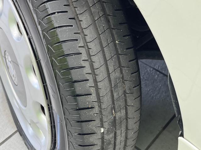 Ｘ　禁煙車　スマートキー　オートエアコン　ＣＤ　電動格納ミラー　プライバシーガラス　アイドリングストップ　ベンチシート　ドアバイザー（画像31）