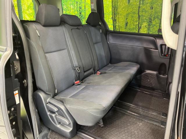 Toyota Voxy ZS