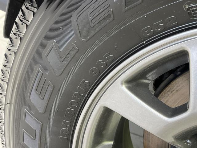 ＦＣ　４ＷＤ　禁煙車　衝突軽減　コーナーセンサー　スマートキー　ＬＥＤヘッド　純正１５インチアルミ　車線逸脱警報　オートライト　オートエアコン　ＬＥＤフォグ（画像22）