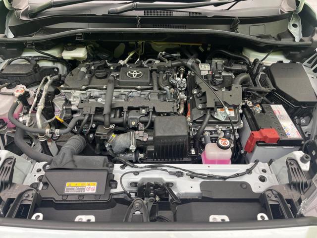 ハイブリッド　Ｚ　ガラスルーフ　１０．５型ナビ　寒冷地仕様　全周囲カメラ　衝突軽減装置　禁煙車　電動リアゲート　ルーフレール　パワーシート　ドラレコ　ステアリングヒーター　コーナーセンサー　ＬＥＤヘッド　ＥＴＣ２．０（画像19）