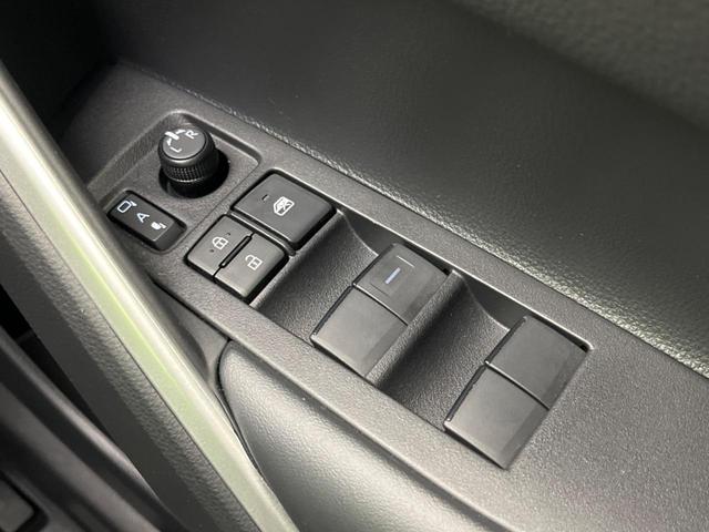 ハイブリッド　Ｚ　ガラスルーフ　１０．５型ナビ　寒冷地仕様　全周囲カメラ　衝突軽減装置　禁煙車　電動リアゲート　ルーフレール　パワーシート　ドラレコ　ステアリングヒーター　コーナーセンサー　ＬＥＤヘッド　ＥＴＣ２．０（画像50）