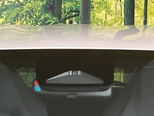 Ｘ　バックカメラ　衝突軽減　禁煙車　コーナーセンサー　　スマートキー　ビルトインＥＴＣ　ディスプレイオーディオ　オートライト　Ｂｌｕｅｔｏｏｔｈ　アイドリングストップ　電動格納ミラー（画像3）