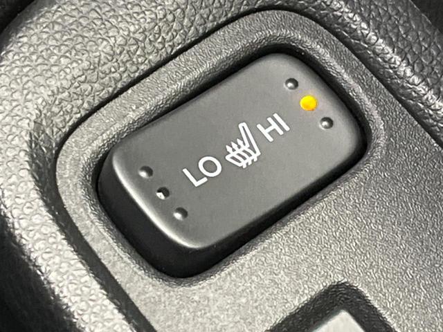α　ＭＴ車　バックカメラ　衝突被害軽減システム　禁煙車　シートヒーター　スマートキー　ＬＥＤヘッド　クルコン　純正１５インチアルミ　オートライト　Ｂｌｕｅｔｏｏｔｈ再生　オートエアコン（画像8）