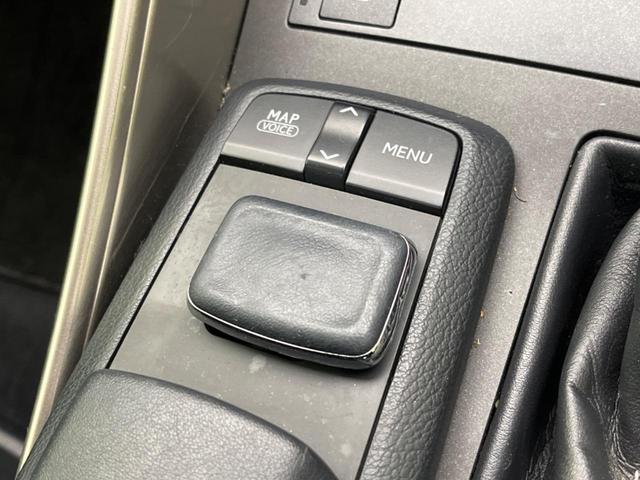 ＩＳ３００ｈ　バージョンＬ　オプションアルミ　純正ナビ　バックカメラ　衝突被害軽減　禁煙車　レーダークルーズ　パワーシート　ドラレコ　コーナーセンサー　スマートキー　ＬＥＤヘッド　ＥＴＣ　純正１８インチアルミ　オートライト（画像29）