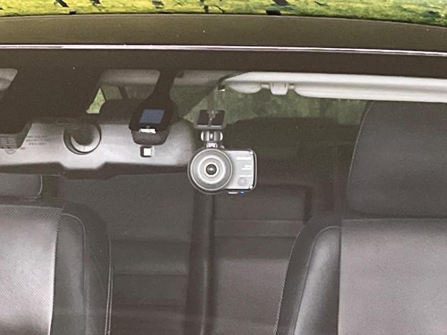 ＩＳ３００ｈ　バージョンＬ　オプションアルミ　純正ナビ　バックカメラ　衝突被害軽減　禁煙車　レーダークルーズ　パワーシート　ドラレコ　コーナーセンサー　スマートキー　ＬＥＤヘッド　ＥＴＣ　純正１８インチアルミ　オートライト（画像53）