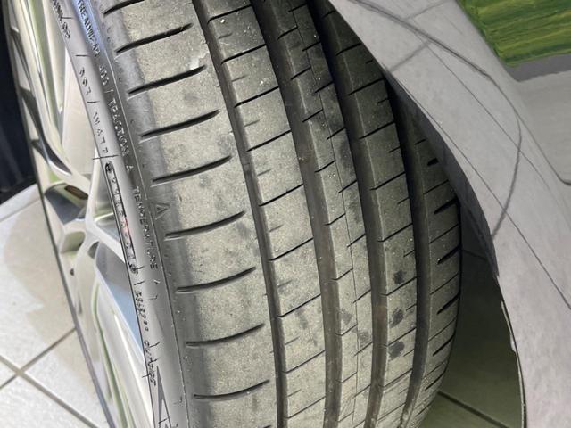 ＩＳ３００ｈ　バージョンＬ　オプションアルミ　純正ナビ　バックカメラ　衝突被害軽減　禁煙車　レーダークルーズ　パワーシート　ドラレコ　コーナーセンサー　スマートキー　ＬＥＤヘッド　ＥＴＣ　純正１８インチアルミ　オートライト（画像56）