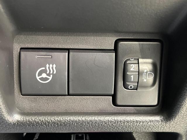 ハイブリッドＸＺ　両側電動ドア　全周囲カメラ　衝突軽減　禁煙車　ドラレコ　コーナーセンサー　スマートキー　ＬＥＤヘッド　ＥＴＣ　純正１４インチアルミ　オートハイビーム　車線逸脱警報　オートライト（画像45）