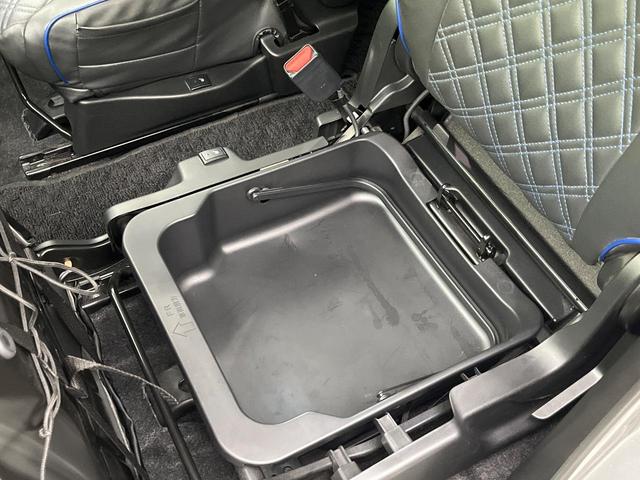 ハイブリッドＭＶ　両側電動スライドドア　衝突軽減装置　禁煙車　メーカー純正９インチナビ　全周囲カメラ　レーダークルーズコントロール　ＥＴＣ２．０　Ｂｌｕｅｔｏｏｔｈ　フルセグ　ドライブレコーダー　シートヒーター（画像56）