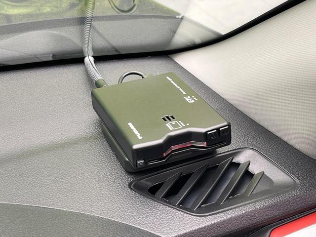 Ｚ　全周囲カメラ　衝突軽減　禁煙車　ドラレコ　コーナーセンサー　スマートキー　ＬＥＤヘッド　ＥＴＣ　ディスプレイオーディオ　純正１７インチアルミ　車線逸脱警報　オートライト　オートエアコン（画像7）