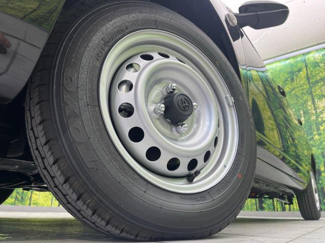 ハイブリッドＧＬ　登録済未使用車　セーフティセンス　レーダークルーズコントロール　ＡＣ１００Ｖ電源　レーンアシスト　コーナーセンサー　オートマチックハイビーム　オートライト　ステアリングスイッチ　オートエアコン（画像13）