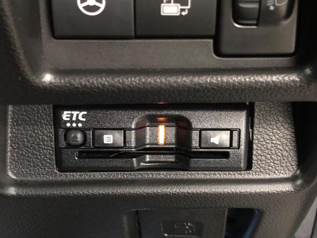 ハイブリッドＸＺ　両側電動スライド　禁煙車　衝突軽減装置　メーカー９インチ　全周囲カメラ　ＥＴＣ　Ｂｌｕｅｔｏｏｔｈ　フルセグ　シートヒーター　ステアリングスイッチ　レーダークルーズコントロール　革巻きステアリング（画像7）