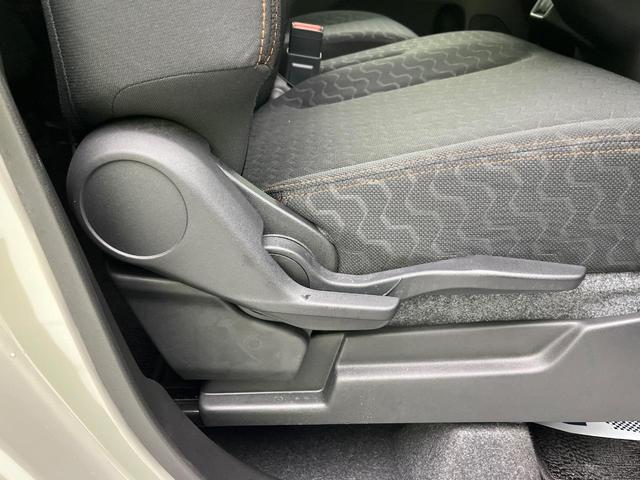 ハイブリッドＸＺ　両側電動スライド　禁煙車　衝突軽減装置　メーカー９インチ　全周囲カメラ　ＥＴＣ　Ｂｌｕｅｔｏｏｔｈ　フルセグ　シートヒーター　ステアリングスイッチ　レーダークルーズコントロール　革巻きステアリング（画像35）