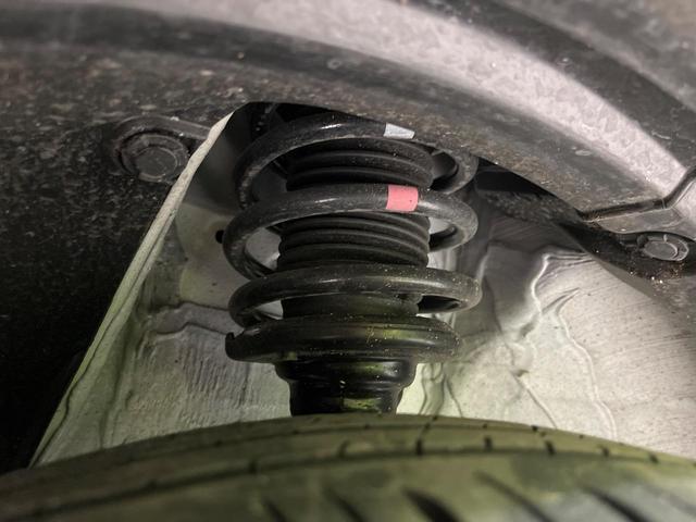 ハイブリッドＭＶ　禁煙車　メーカー９インチナビ　全周囲カメラ　両側電動スライド　衝突軽減装置　レーダークルーズコントロール　スマートキー　ブラインドスポットモニター　シートヒーター　オートライト　オートエアコン（画像20）