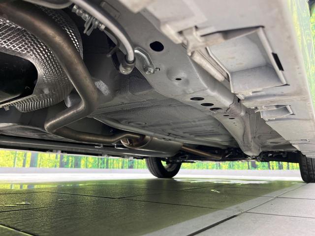 ハイブリッドＸＳ　メーカー９インチナビ　禁煙車　全周囲カメラ　両側電動スライド　レーダークルーズコントロール　ステアリングスイッチ　革巻きステアリング　Ｂｌｕｅｔｏｏｔｈ　フルセグ　シートヒーター　スマートキー（画像11）
