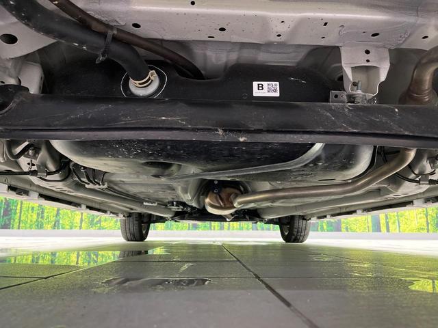 ハイブリッドＸＳ　メーカー９インチナビ　禁煙車　全周囲カメラ　両側電動スライド　レーダークルーズコントロール　ステアリングスイッチ　革巻きステアリング　Ｂｌｕｅｔｏｏｔｈ　フルセグ　シートヒーター　スマートキー（画像15）