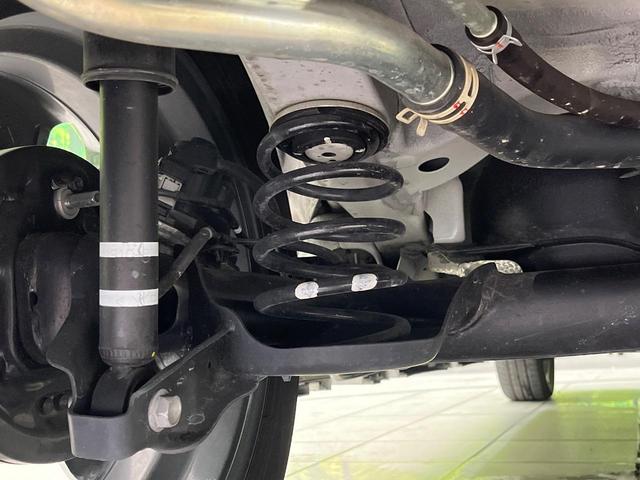ハイブリッドＸＳ　メーカー９インチナビ　禁煙車　全周囲カメラ　両側電動スライド　レーダークルーズコントロール　ステアリングスイッチ　革巻きステアリング　Ｂｌｕｅｔｏｏｔｈ　フルセグ　シートヒーター　スマートキー（画像16）