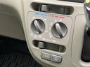 寒い冬も暑い夏も全席に快適な空調を届けてくれる、ダイヤル式エアコンを装備♪