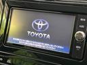 プリウス Ｓセーフティプラス　純正ＳＤナビ　バックカメラ　レーダークルーズ　衝突軽減装置　禁煙車　コーナーセンサー　レーンキープ　スマートキー　ＬＥＤヘッド　ＥＴＣ　オートマチックハイビーム　車線逸脱警報　ドライブレコーダー（4枚目）