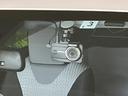 プリウス Ｓセーフティプラス　純正ＳＤナビ　バックカメラ　レーダークルーズ　衝突軽減装置　禁煙車　コーナーセンサー　レーンキープ　スマートキー　ＬＥＤヘッド　ＥＴＣ　オートマチックハイビーム　車線逸脱警報　ドライブレコーダー（6枚目）