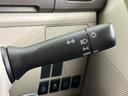 Ｌ　ＳＡ　衝突軽減装置　禁煙車　ＳＤナビ　ＥＴＣ　Ｂｌｕｅｔｏｏｔｈ　両側スライドドア　ＣＤ／ＤＶＤ再生　地デジ　盗難防止装置　プライバシーガラス　アイドリングストップ　ベンチシート　横滑防止装置（42枚目）